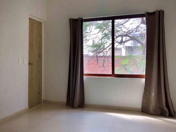 CASA EN VENTA O RENTA EN FRACC.  HACIENDA DEL ORO,  SAN AGUSTIN