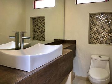 CASA EN VENTA O RENTA EN FRACC.  HACIENDA DEL ORO,  SAN AGUSTIN