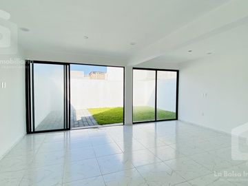 Casa - Fraccionamiento Lomas de la Rioja