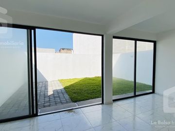 Casa - Fraccionamiento Lomas de la Rioja