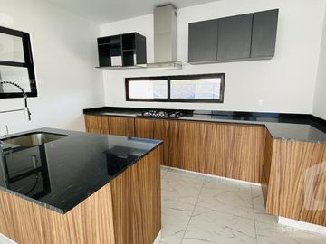 Casa - Fraccionamiento Lomas de la Rioja