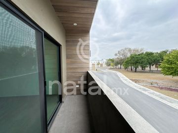 CASA VENTA cerca avenida concordia ESTANCIAS VALLE DE PLATA