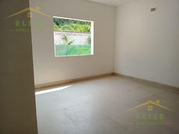 Casa - Fraccionamiento Hacienda del Rul