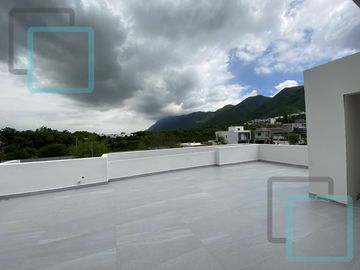 CASA EN VENTA PEDREGAL DE LA MONTAÑA ZONA CARRETERA NACIONAL MONTERREY