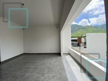 CASA EN VENTA PEDREGAL DE LA MONTAÑA ZONA CARRETERA NACIONAL MONTERREY