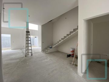 CASA EN VENTA PEDREGAL DE LA MONTAÑA ZONA CARRETERA NACIONAL MONTERREY
