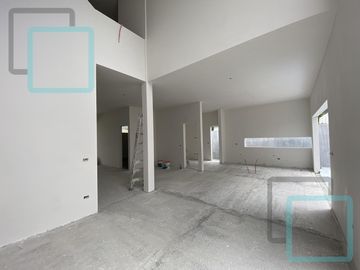 CASA EN VENTA PEDREGAL DE LA MONTAÑA ZONA CARRETERA NACIONAL MONTERREY
