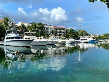 CONDOMINIO DE LUJO EN NUNAA, UNIDAD 201. MARINA PUERTO AVENTURAS, QUINTANA ROO