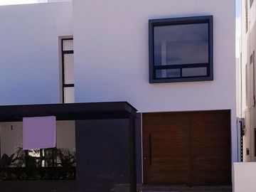 Venta Casa En Residencial RIO, Cancun Q. Roo