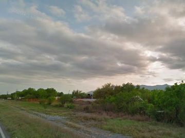 TERRENO EN VENTA CARRETERA MONTERREY-COLOMBIA, SALINAS VICTORIA