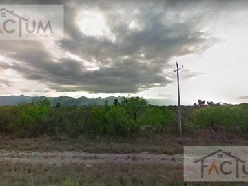 TERRENO EN VENTA CARRETERA MONTERREY-COLOMBIA, SALINAS VICTORIA