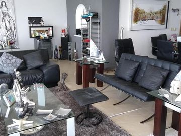 Departamento en VENTA de 287 m2 con vista al mar, sobre Blvd. Avila Camacho