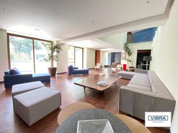 Magnífica residencia de lujo en Rancho San Francisco.