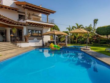 CASA EN VENTA FRACCIONAMIENTO TABACHINES