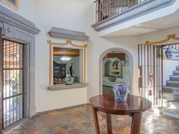 CASA EN VENTA FRACCIONAMIENTO TABACHINES
