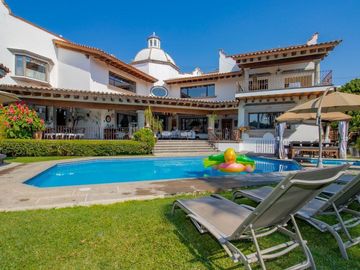 CASA EN VENTA FRACCIONAMIENTO TABACHINES