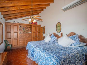 CASA EN VENTA FRACCIONAMIENTO TABACHINES