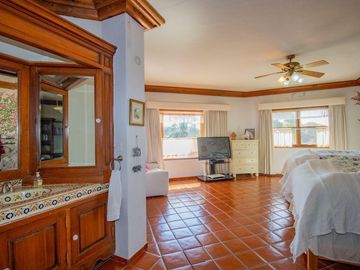 CASA EN VENTA FRACCIONAMIENTO TABACHINES