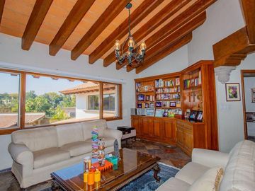 CASA EN VENTA FRACCIONAMIENTO TABACHINES