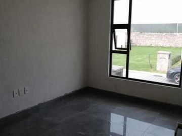 VENTA DE CASA EN FRACCIONAMIENTO CONDADO DEL VALLE METEPEC