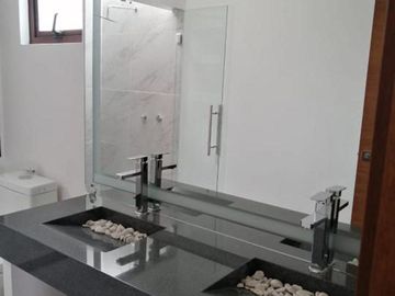VENTA DE CASA EN FRACCIONAMIENTO CONDADO DEL VALLE METEPEC