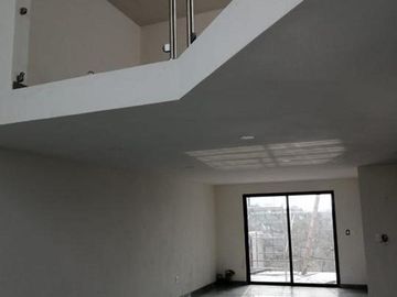 VENTA DE CASA EN FRACCIONAMIENTO CONDADO DEL VALLE METEPEC