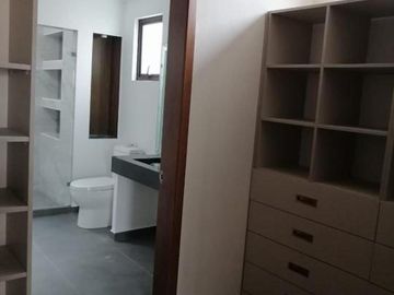 VENTA DE CASA EN FRACCIONAMIENTO CONDADO DEL VALLE METEPEC