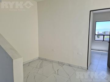 Casa en García, zona de Dominio Cumbres