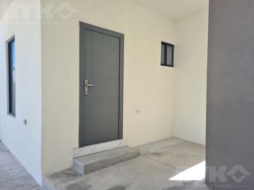 Casa en García, zona de Dominio Cumbres