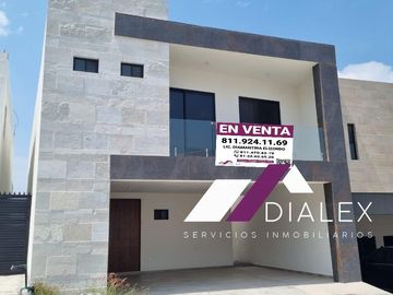 Fraccionamiento Alamosur -CARRETERA NACIONAL- Casa VENTA Santiago 330 m2, Nuevo León