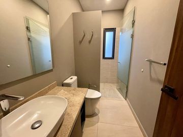Oportunidad Casa en Venta en Campanario Norte con Roof y Terrreno excedente