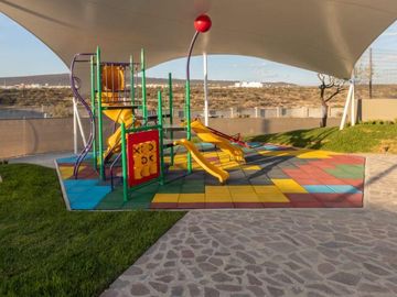 Oportunidad Casa en Venta en Campanario Norte con Roof y Terrreno excedente