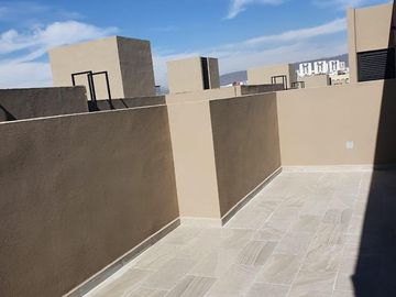 Oportunidad Casa en Venta en Campanario Norte con Roof y Terrreno excedente