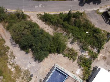 TERRENO EN VENTA CON VISTA AL LAGO