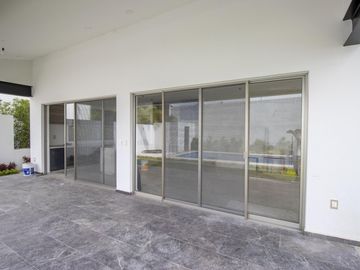 CASA EN VENTA EN PARAISO COUNTRY CLUB