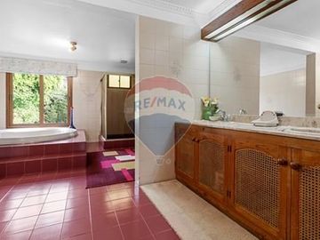 SE VENDE O SE ARRIENDA CON COMPROMISO DE COMPRA