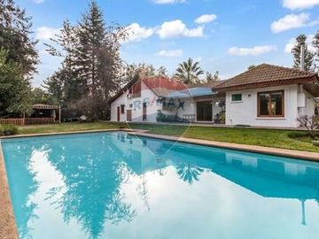 SE VENDE O SE ARRIENDA CON COMPROMISO DE COMPRA