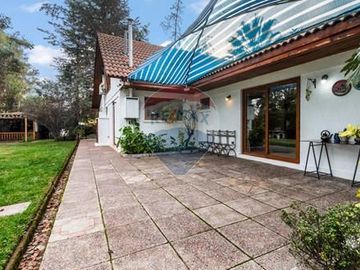 SE VENDE O SE ARRIENDA CON COMPROMISO DE COMPRA