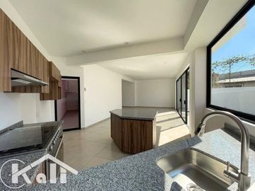 Venta Casa  con recámara en PB, ubicada en Lomas Tetela, Cuernavaca Morelos