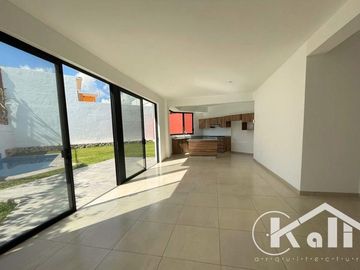 Venta Casa  con recámara en PB, ubicada en Lomas Tetela, Cuernavaca Morelos