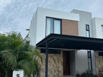 Casa en Venta de 4 recamaras en Riviera Nayarit PUNTACALA