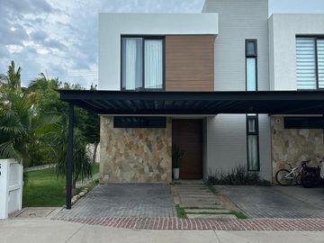 Casa en Venta de 4 recamaras en Riviera Nayarit PUNTACALA