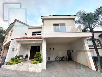 CASA EN VENTA RESIDENCIAL LAS COLINAS ZONA SAN JERONIMO MONTERREY