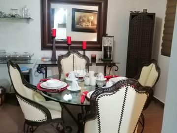 CASA EN VENTA EN COL. REAL DE CUMBRES, Monterrey N.L.