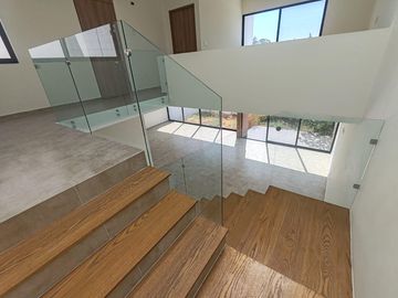Casa Nueva en Venta en Lomas de Juriquilla