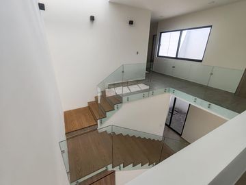 Casa Nueva en Venta en Lomas de Juriquilla