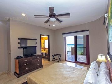 PENTHOUSE 3 HABITACIONES FRENTE AL MAR!! EL FARO PLAYA DEL CARMEN P3412