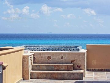 PENTHOUSE 3 HABITACIONES FRENTE AL MAR!! EL FARO PLAYA DEL CARMEN P3412