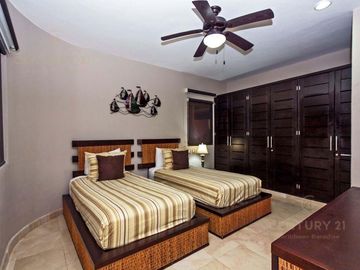 PENTHOUSE 3 HABITACIONES FRENTE AL MAR!! EL FARO PLAYA DEL CARMEN P3412