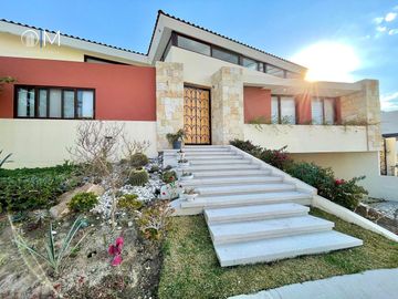 Casa en Venta en el Molino Condominio (Habitación Planta Baja)